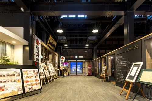 敦賀赤レンガ倉庫の館内